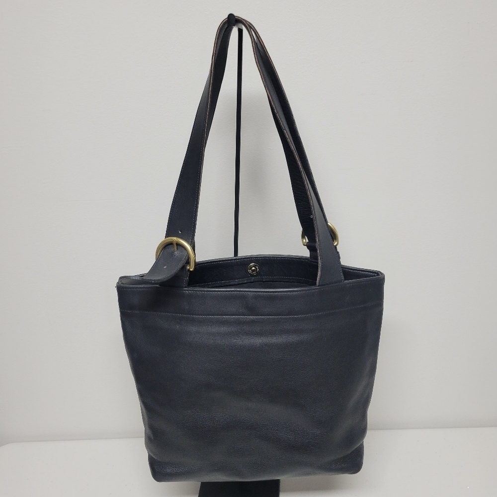 Vintage Coach Lafayette Leather Shoulder Bag #4140. - Picture 2 of 16